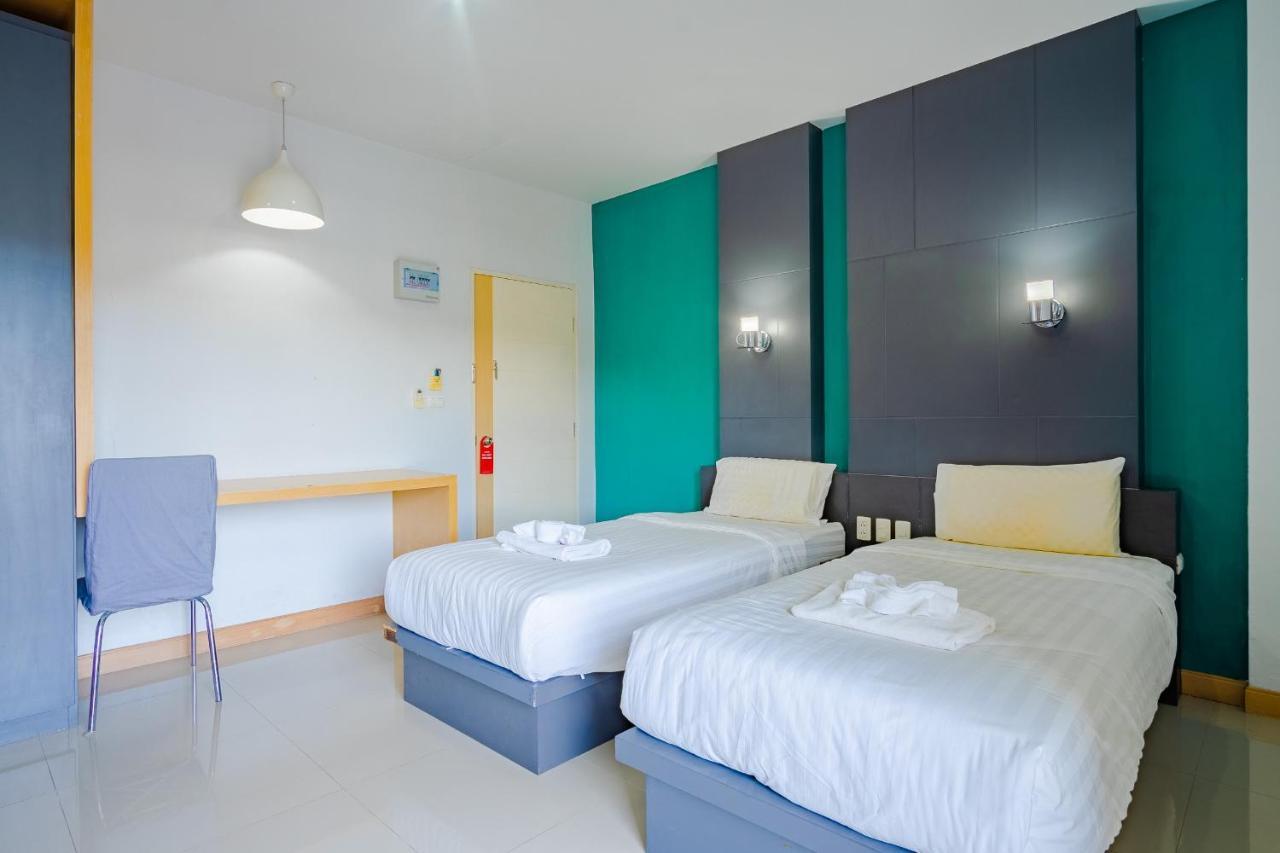Oyo 303 Phoomjai House Apartment Chalong Exterior photo