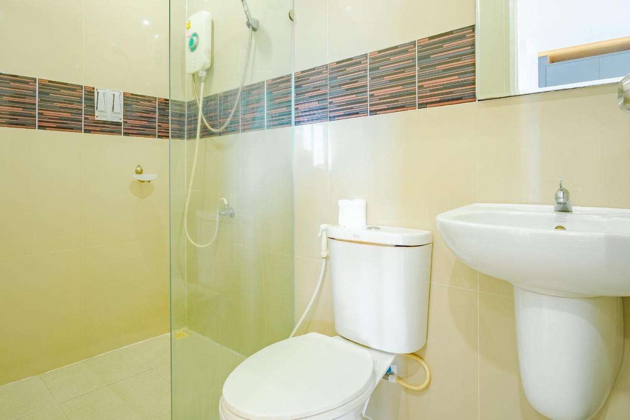Oyo 303 Phoomjai House Apartment Chalong Exterior photo
