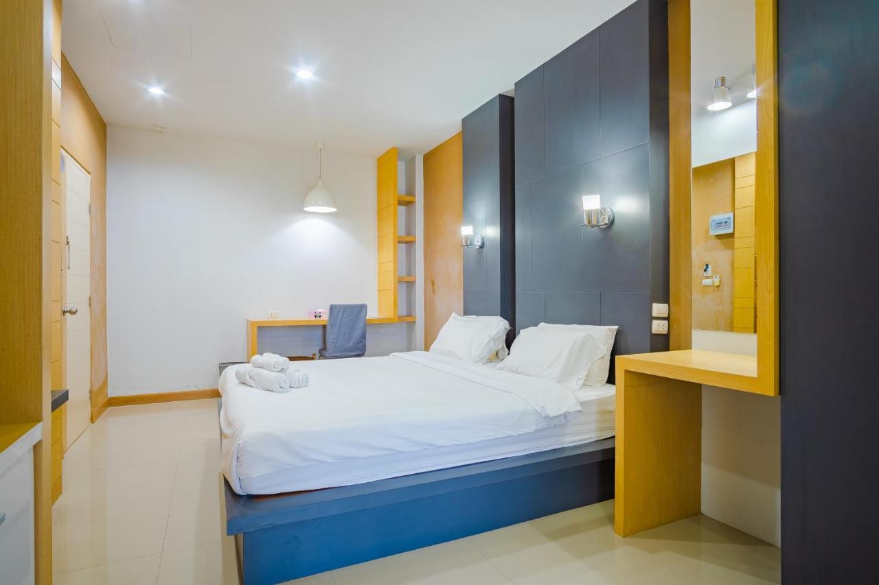 Oyo 303 Phoomjai House Apartment Chalong Exterior photo